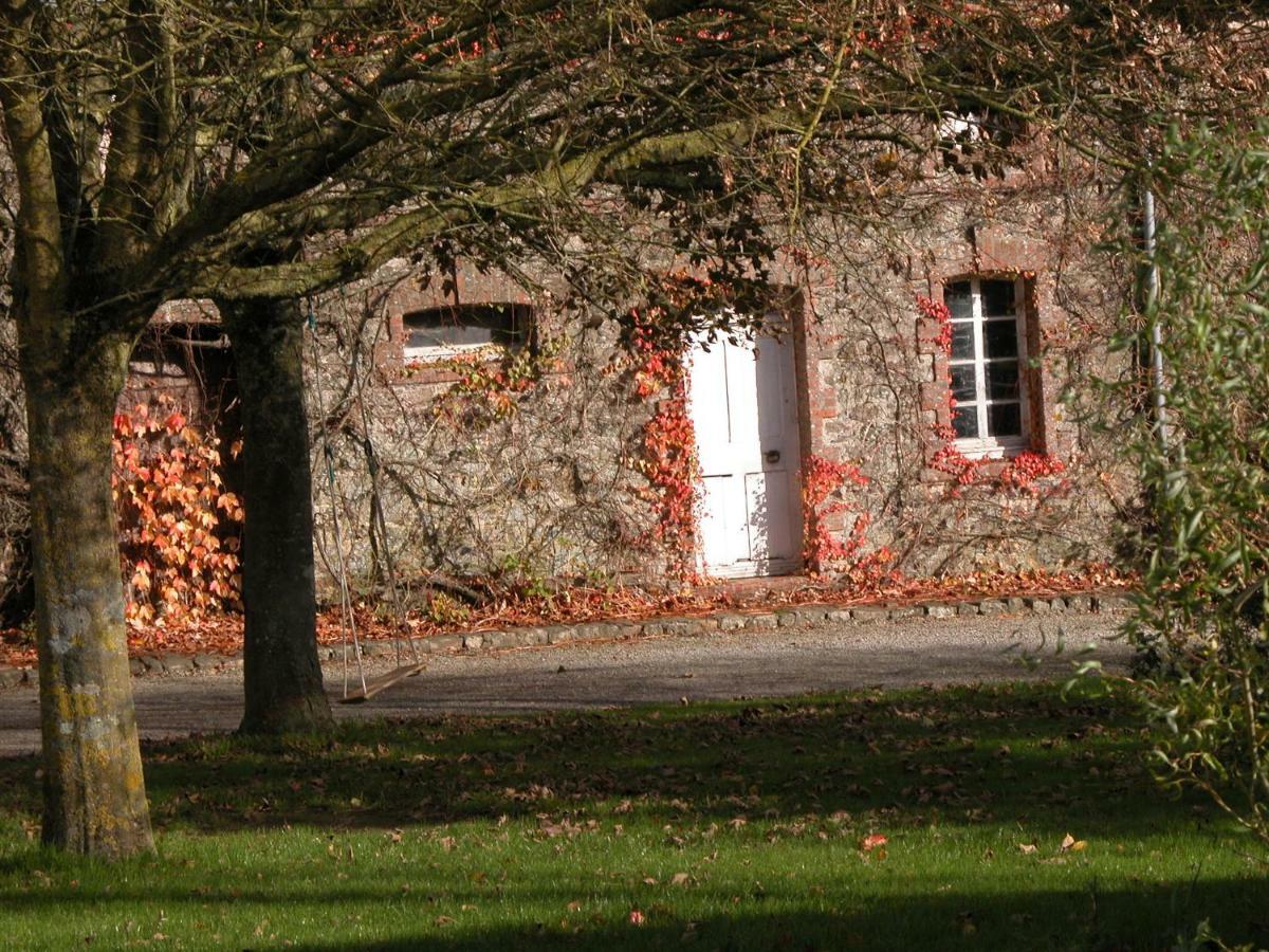 Domaine Du Haul Bed & Breakfast Catteville Exterior photo