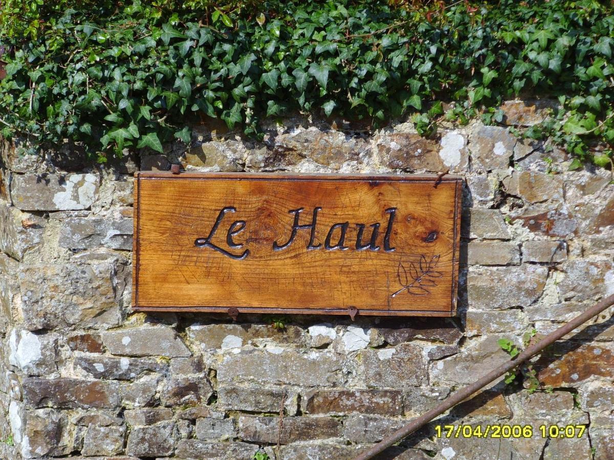 Domaine Du Haul Bed & Breakfast Catteville Exterior photo